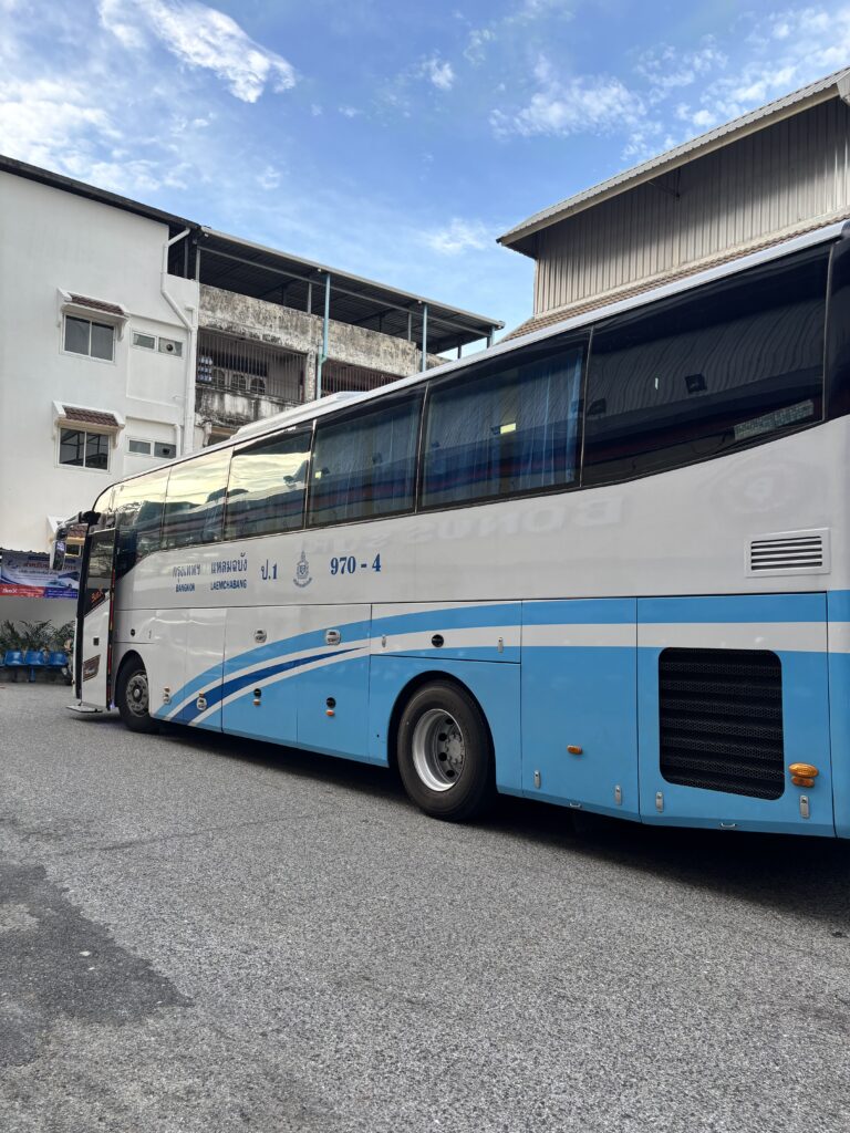 バス